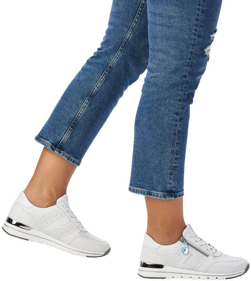 R6705-80